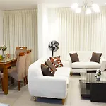 APARTAMENTOS PRIVADOS - 10 minutos del Aeropuerto Lima PE